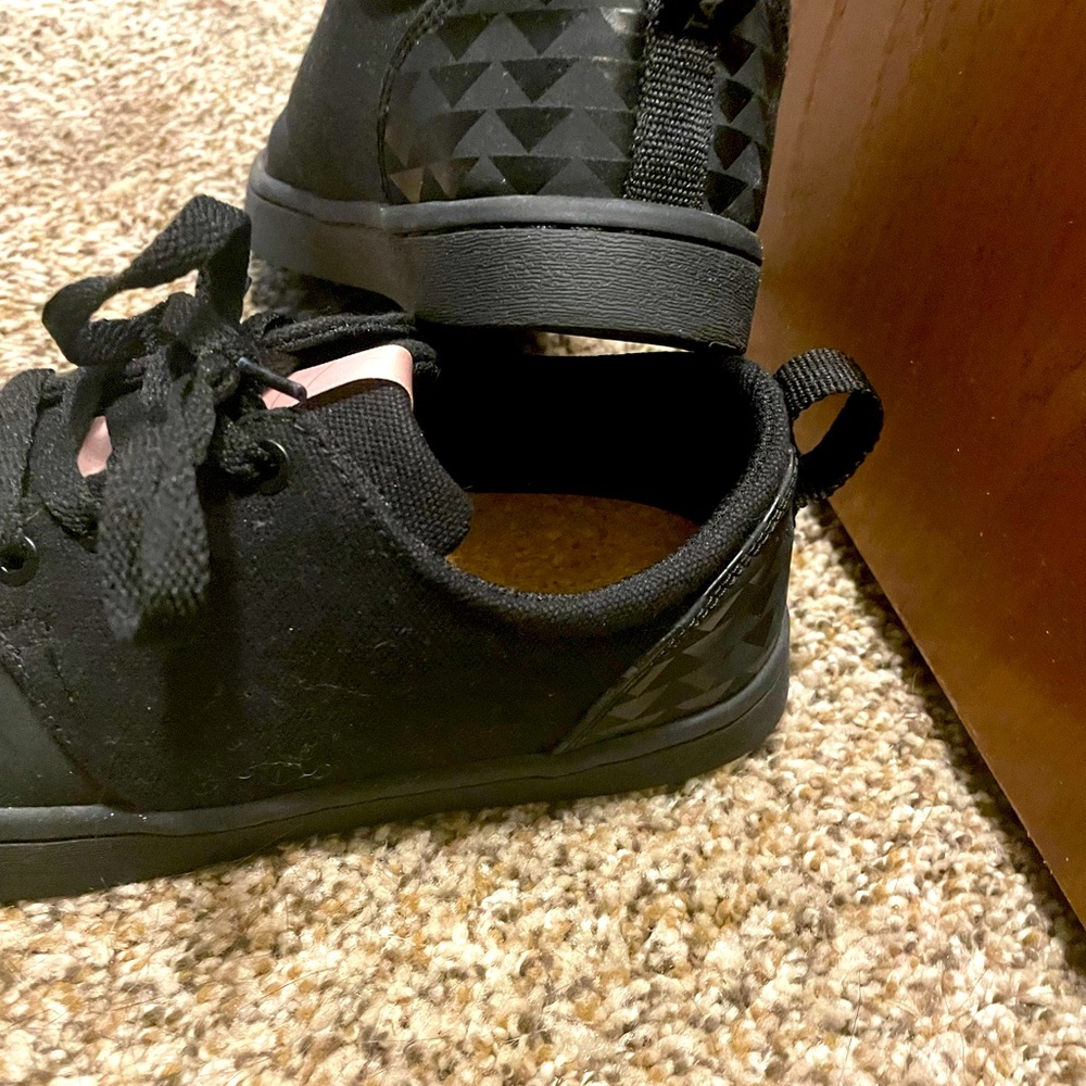 Sustainable eco-friendly So ill Black size 7 casual sneakers